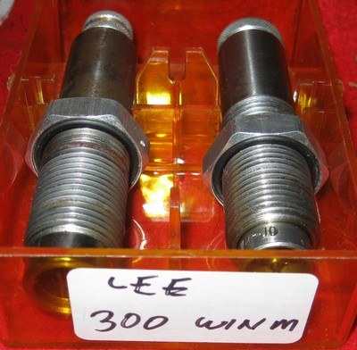 LEE 2 DIE 300 WIN MAG DIE SET - Image 1 of 2