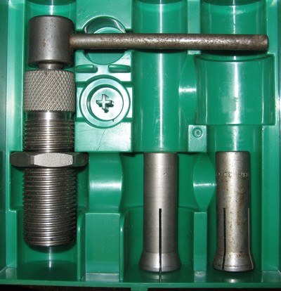 RCBS BULLET PULLER WITH 2 COLLETS - Image 1 of 1