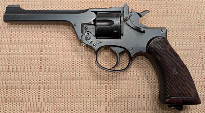 Enfield No. 2 Mark I Revolver in 38 - Image 2 of 6