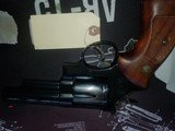 SMITH & WESSON MOSEL 29 44 MAG - 3 of 4