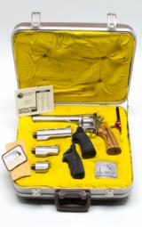 Dan Wesson 15-2 357 Mag. Stainless Steel Pistol Pack - 1 of 5