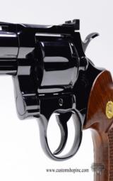 Colt Python .357 Mag.4 Inch Colt Blue Finish. Like New. Collector Quality. Looks Unfired. - 6 of 7