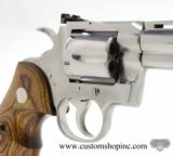 Colt Python 'ELITE' .357 Mag. 6 inch
Satin Stainless Finish.
Looks New And Unfired. In Blue Hard Case. - 5 of 10