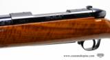 Weatherby Mark V Deluxe .257 WBY MAG. In Box - 9 of 11