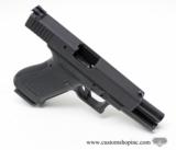 Glock 21 Semi Auto .45 ACP. Excellent In Case W/Extras - 6 of 7