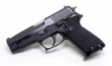 Browning BDA 9mm Double Action Pistol. Like New In Box - 3 of 6