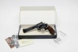 Smith & Wesson 586 357 Mag 6 Inch. Excellent Condition InNon Original S&W Box. PM Collection - 1 of 5