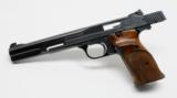 Smith & Wesson Model 41 22LR
7 Inch BBL. Very Nice Condition - 6 of 7