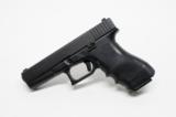 Glock 17 9 x 19mm. Like New In Case. Test Fired. PM Collection - 2 of 4