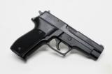 Sig Sauer P226 9mm Para. Like New In Case. Test Fired Only. PM Collection - 1 of 4