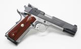 Smith & Wesson 1911 In Case With Extra Mag And Manual. Doug Koenig Edition. Excellent Condition. TT COLLECTION - 4 of 5