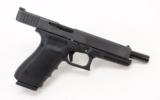 Glock 40 Gen 4. 10mm Auto With MOS Adapter. Looks New And Unfired. In Case. BONUS 2 Extra Mags. - 6 of 6