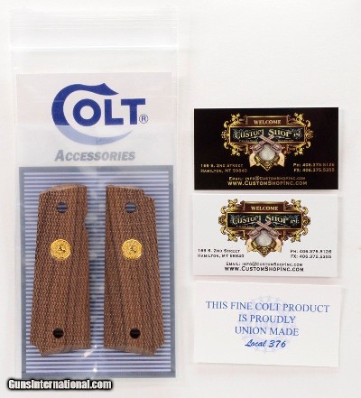Colt Series 70 1911 Factory Original, Checkered Wood Grips. Gold Medallions. New