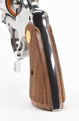 New Colt Python I-Frame Wood Checkered Service Grip With Gold Medallions - 9 of 13