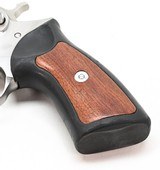 Ruger GP100 .357 Mag 4 Inch Satin Stainless Double-Action Revolver. Excellent Condition With Holster And 2 Loaders - 5 of 6