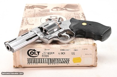 Colt Python .357 Mag. 4 Inch Satin Stainless. Original, Like New Condition. DOM 1991 - Image 3 of 10