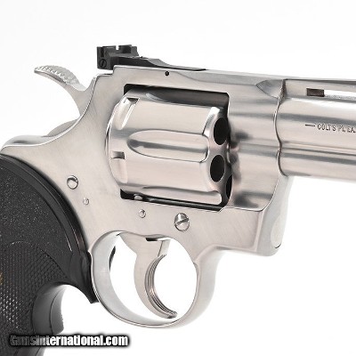 Colt Python 357 Mag. 4 Inch Satin Stainless. Like New Condition. In Hard Case. DOM 1987 - Image 4 of 9
