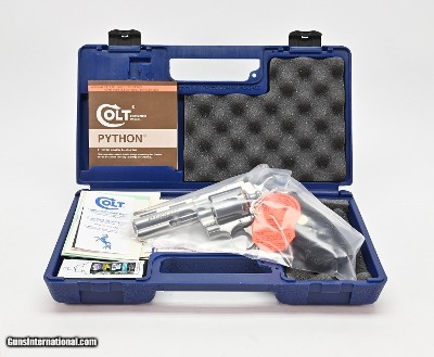 Colt Python 357 Mag. 4 Inch Satin Stainless. Like New Condition. In Hard Case. DOM 1987 - Image 2 of 9