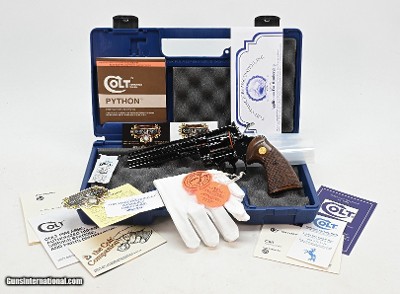 Colt Python .357 Mag. 6 Inch Blue. Like New Condition. DOM 1985