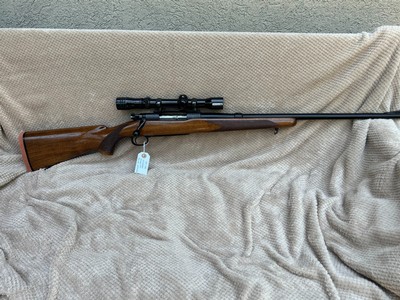 Pre 64 Winchester Model 70 270 WCF in Standard weight, 24barrel with Redfield Low Pro