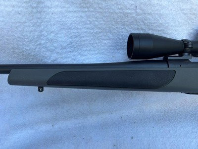 Weatherby Vanguard in 270 Win 24” barrel with New Vortex Diamondback 3-9 x 40MM scope - Image 6 of 14