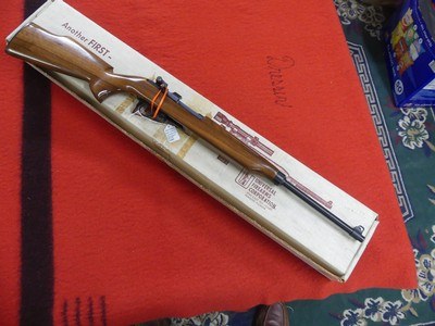 VERY early Universal m1 carbine UNFIRED ! In factory box, papers , Etc.