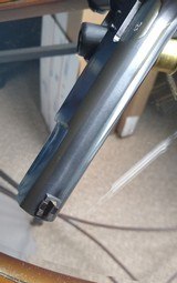 Browning Hi Power, Rare Belgian T-Series Tangent Sight with red backed grips.Near 100% with original pouch. - 3 of 15