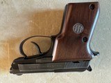 Beretta - 3 of 15