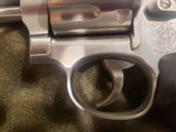 Smith & Wesson - .357 Magnum - Model 686-57 shot 4 inch barrell - 6 of 9
