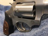 Ruger - SP 101 - .357 Magnum- 4"- Stainless-Fiber Optic Sight-Excellent Condition-original box & test envelope - 6 of 15
