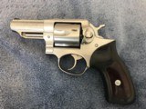 Ruger GP 100 - .357 Magnum - Stainless - 3 inch barrel - perfect conceal/carry - Excellent Condition - Soft Rubber with Wood Inset Handle - 6 of 15