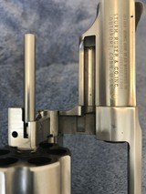 Ruger GP 100 - .357 Magnum - Stainless - 3 inch barrel - perfect conceal/carry - Excellent Condition - Soft Rubber with Wood Inset Handle - 10 of 15