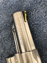 Ruger GP 100 - .357 Magnum - Stainless - 3 inch barrel - perfect conceal/carry - Excellent Condition - Soft Rubber with Wood Inset Handle - 14 of 15