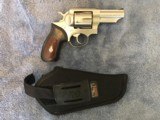 Ruger GP 100 - .357 Magnum - Stainless - 3 inch barrel - perfect conceal/carry - Excellent Condition - Soft Rubber with Wood Inset Handle - 1 of 15
