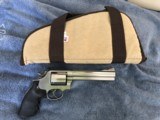 Smith & Wesson - .357 Magnum - Model 686-4- 5 3/4" barrel - STAINLESS - Perfect Condition - Padded Case - Rubber Grip - 2 of 15