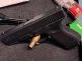 Glock 19 Gen 3 Like New in Box 9x19 - 5 of 8