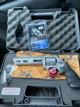 Smith & Wesson 686 Competitor Like new in Box With weights - 2 of 15