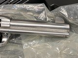 Ruger New Vaquero 45 Colt revolver Stainless Steel High Gloss Stainless - 4 of 14