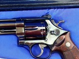 Smith & Wesson Model 29 4 screw 44 Mag with tools and early presentation box - 3 of 21