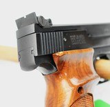 Smith & Wesson model 41 Target Pistol .22LR Excellent condition ** Free Shipping ** - 9 of 10