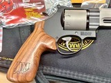 Smith & Wesson Performance Center Jerry Miculek Model 327 8 round 357 Revolver *New Mint* old inventory *only made in 2005* - 4 of 9