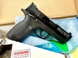 Smith & Wesson M&P-22 Compact Like New in Box - 5 of 5