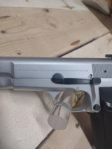 MINT BROWNING BELGIUM Hi-POWER 9mm SILVER CHROME - 10 of 15