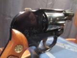 SMITH & WESSON MODEL 38 BODYGUARD AIRWEIGHT - 3 of 11