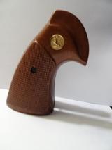 COLT PYTHON 2ND GENERATION FACTORY GRIPS - 2 of 11