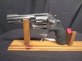 SMITH & WESSON MODEL 617-6 22 L.R. - 4 of 10
