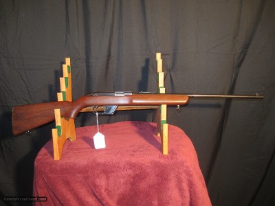 WINCHESTER SEMI AUTO MODEL 77 CLIP FEED
22L.R.