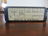 SMITH & WESSON19-3WITH BOX2 1/2" BARREL LIKE NEW - 3 of 20