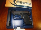 BERETTA USA CORP TOMCAT 32 ACP MATTE FINISHWITH CASE AND BOX - 1 of 4