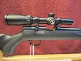 THOMPSON CENTER BLACK DIAMOND 50 CALIBER MUZZLE LOADER - 1 of 9